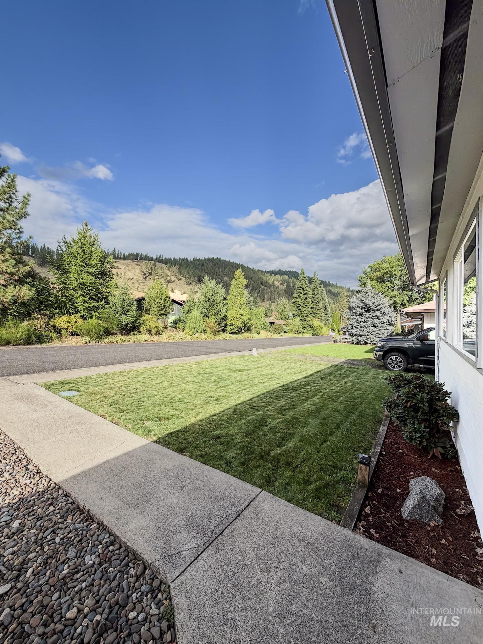 12470 Vista Avenue Property Photo 6