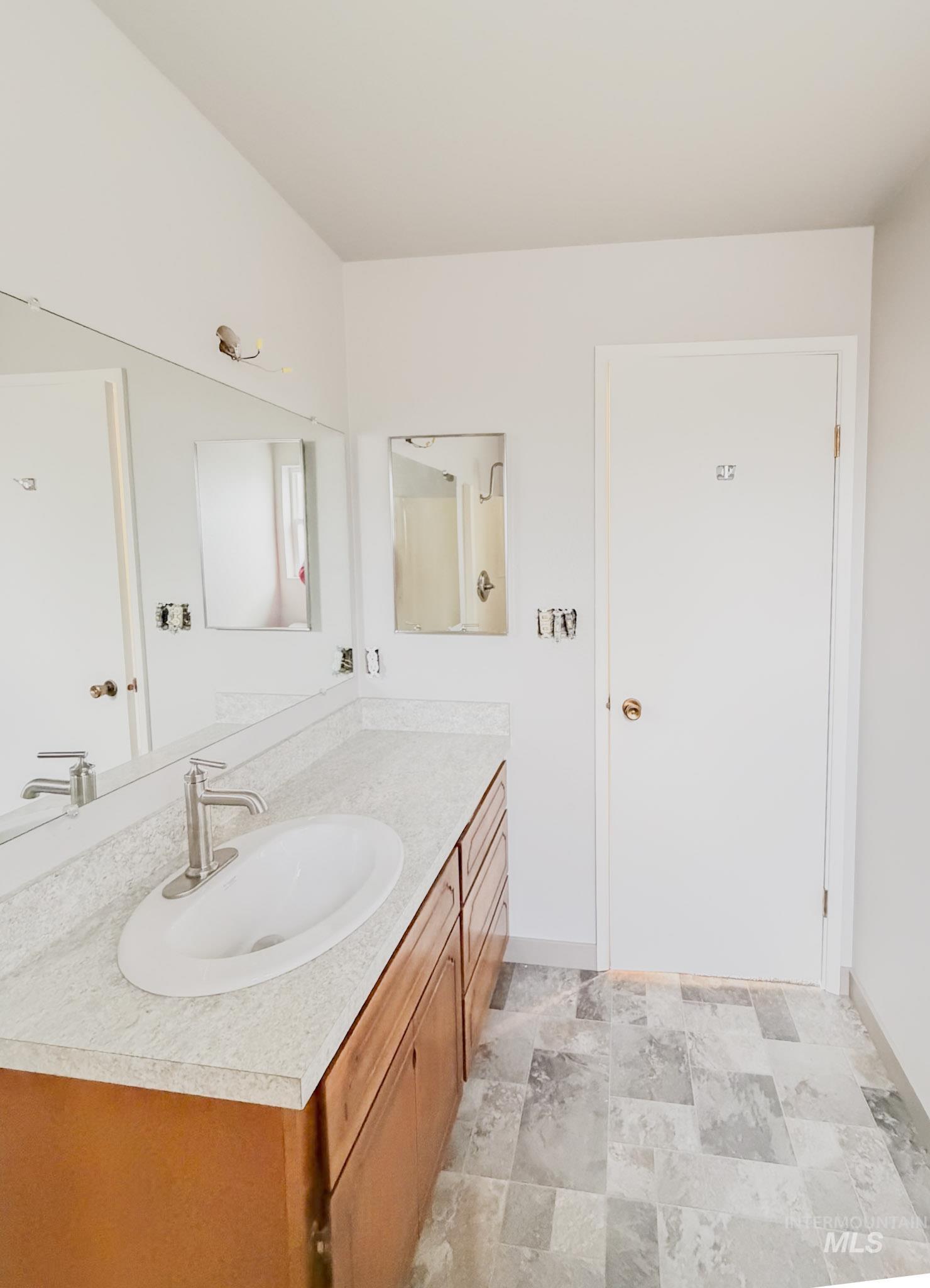 12470 Vista Avenue Property Photo 23