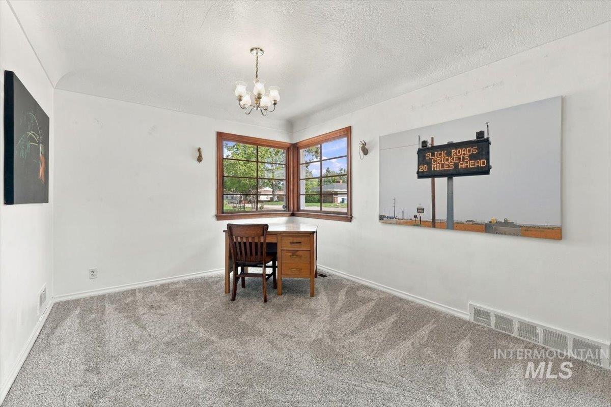 8111 W King St Property Photo 7