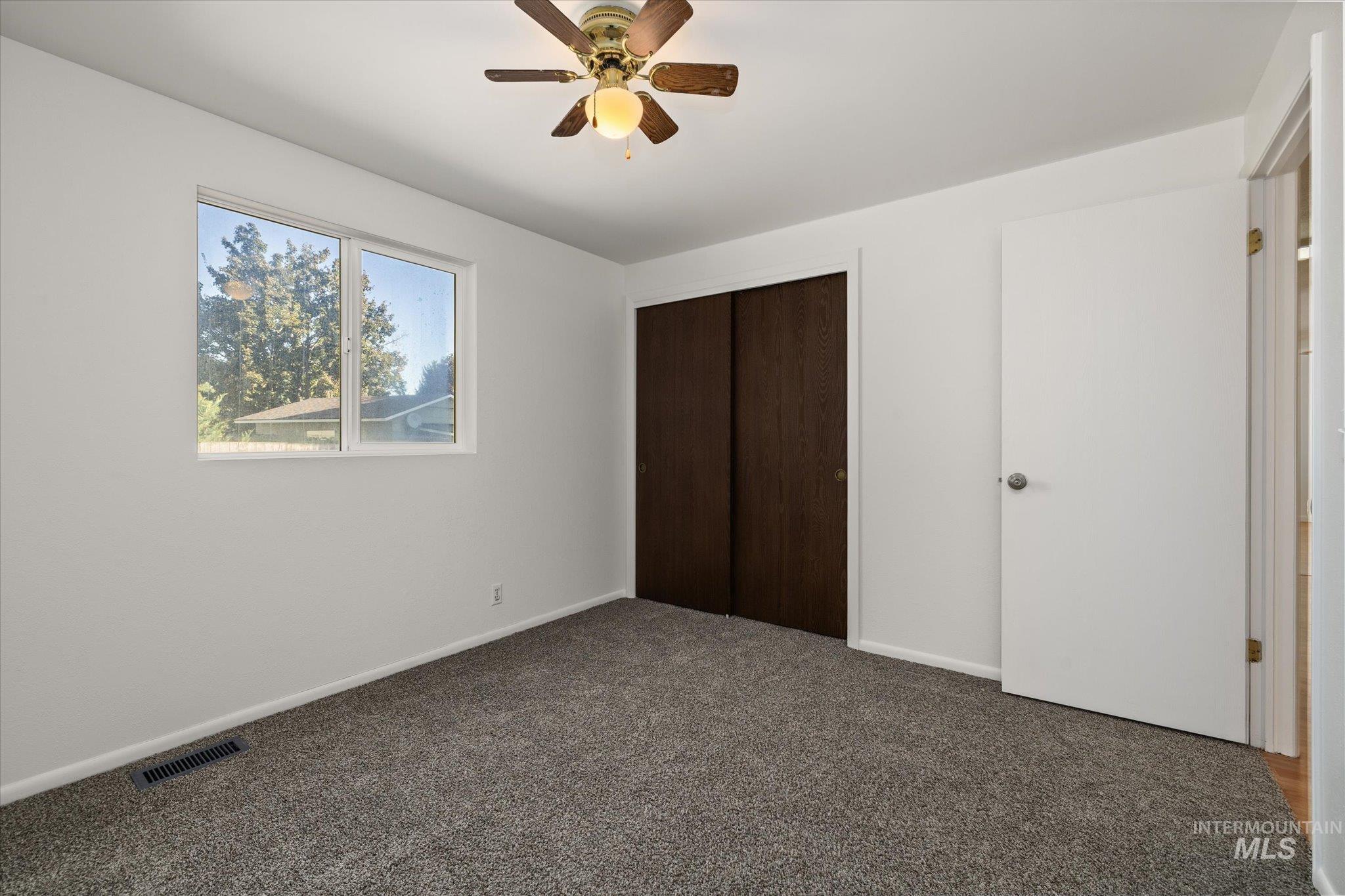 606 W Lawndale Dr Property Photo 25