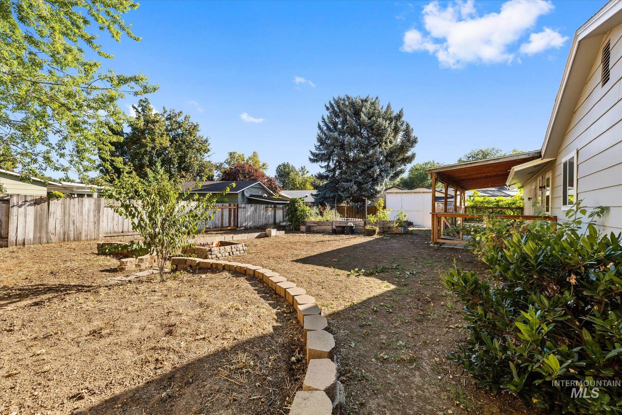 606 W Lawndale Dr Property Photo 30