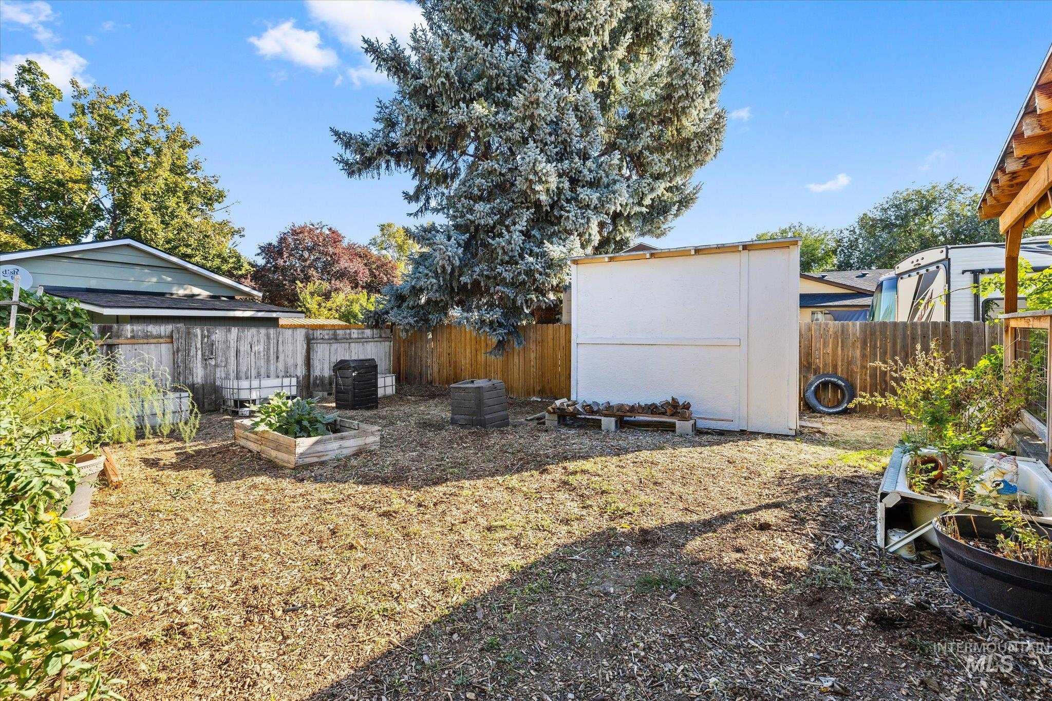 606 W Lawndale Dr Property Photo 33