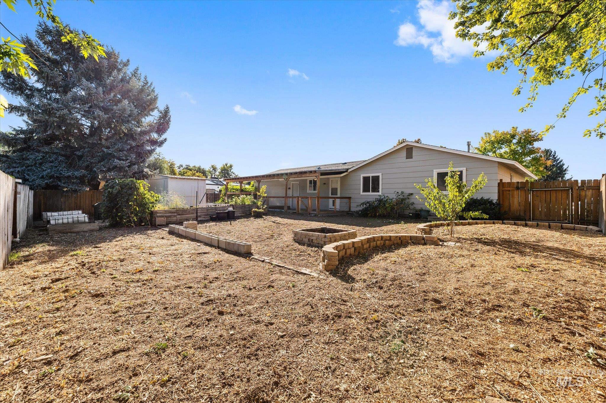 606 W Lawndale Dr Property Photo 39