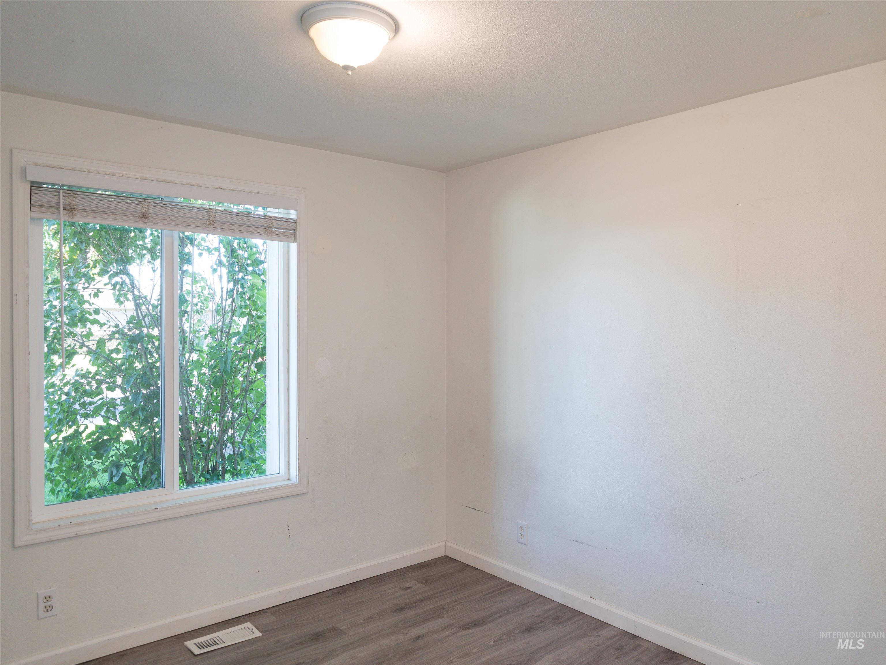 2556 Sw 2nd Avenue Property Photo 16