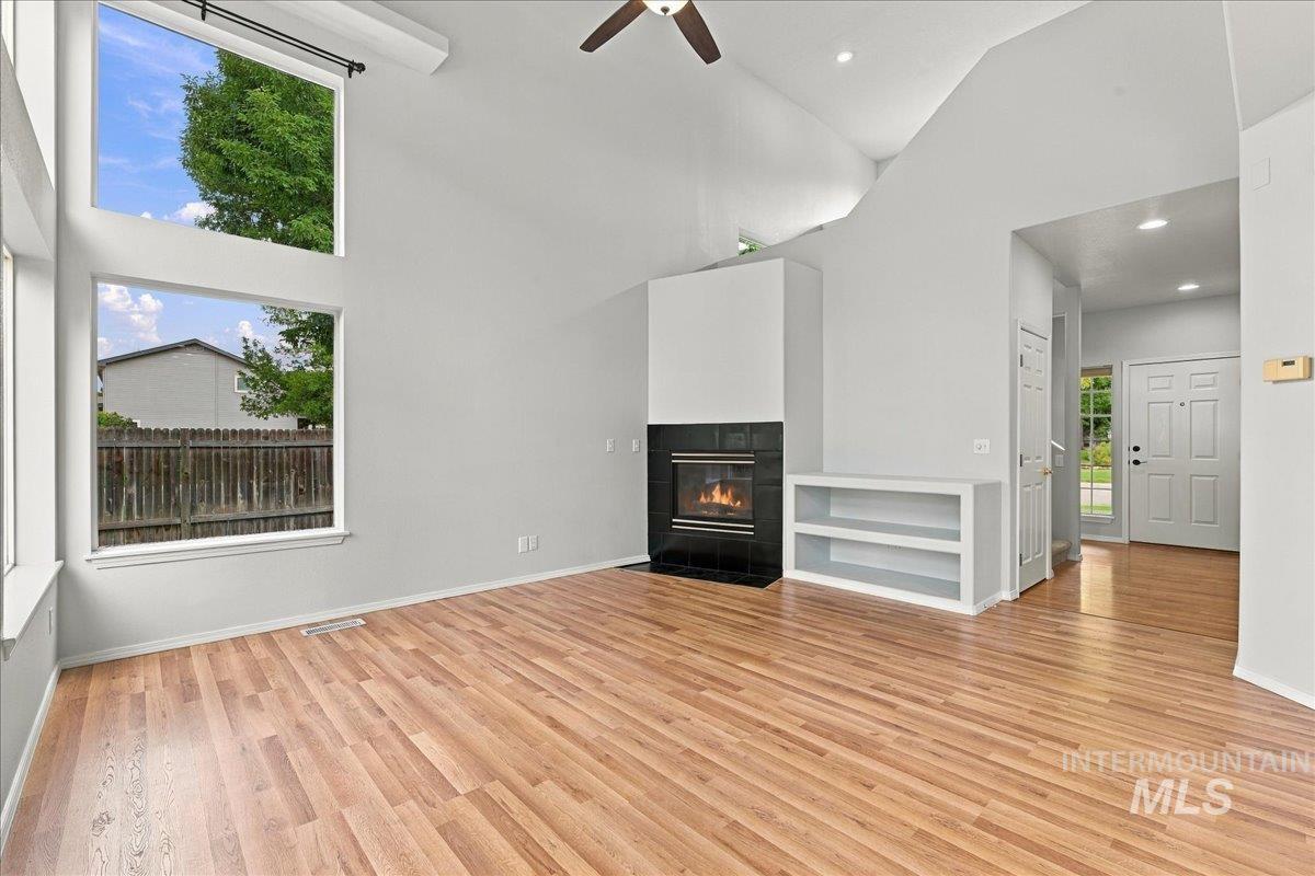 2127 S Whisper Cove Property Photo 3