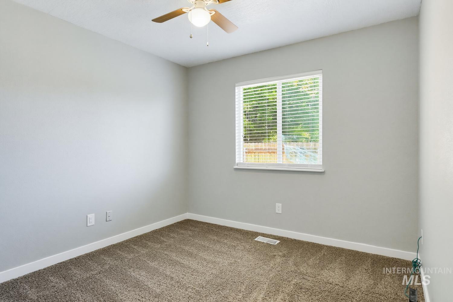 5221 Lockwood Property Photo 21