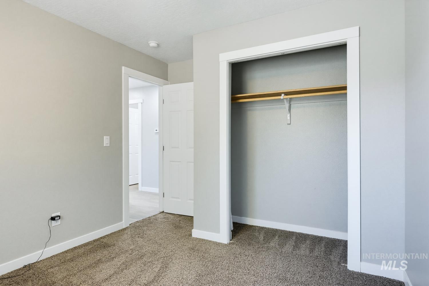 5221 Lockwood Property Photo 22