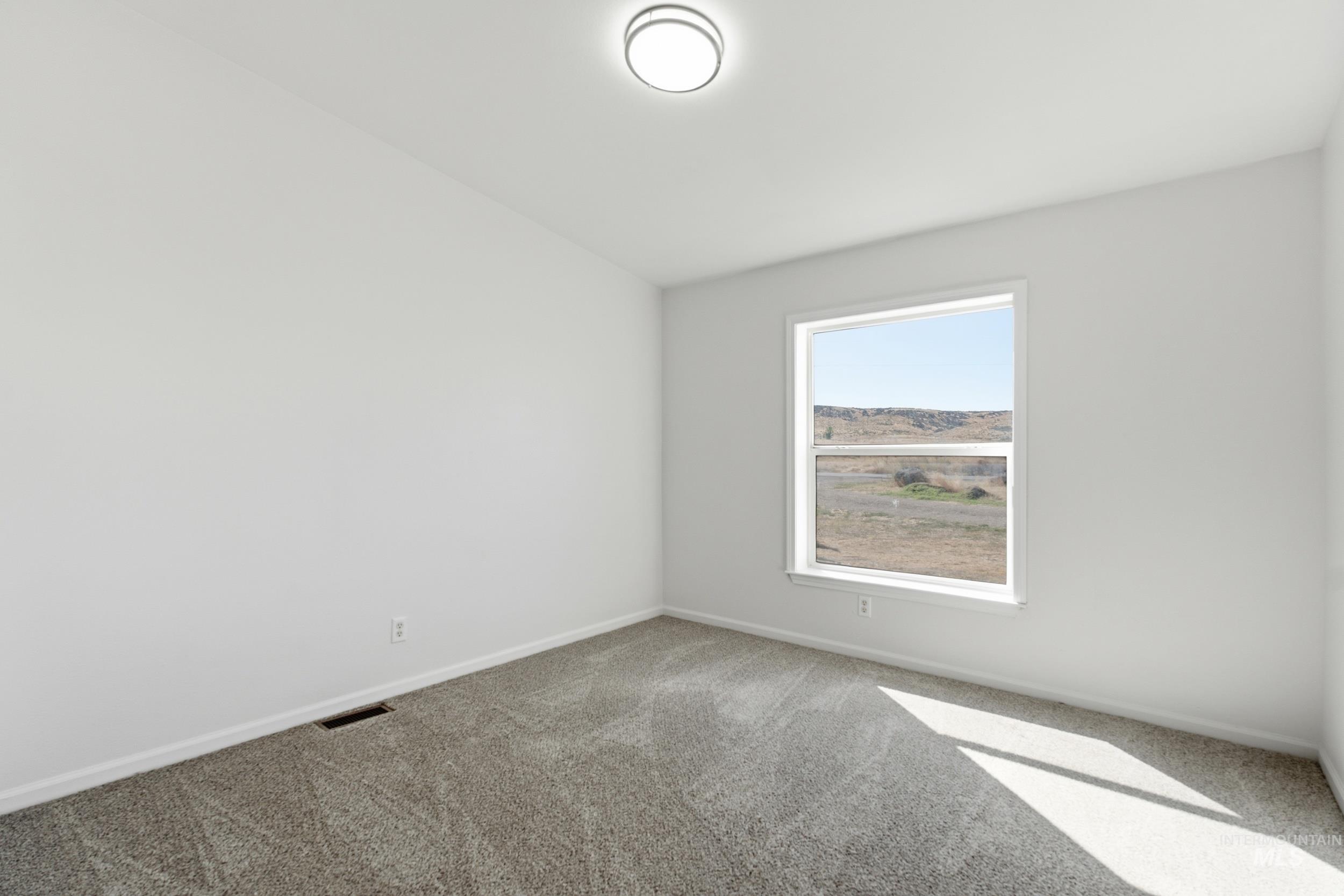 3095 Center Ave Property Photo 22