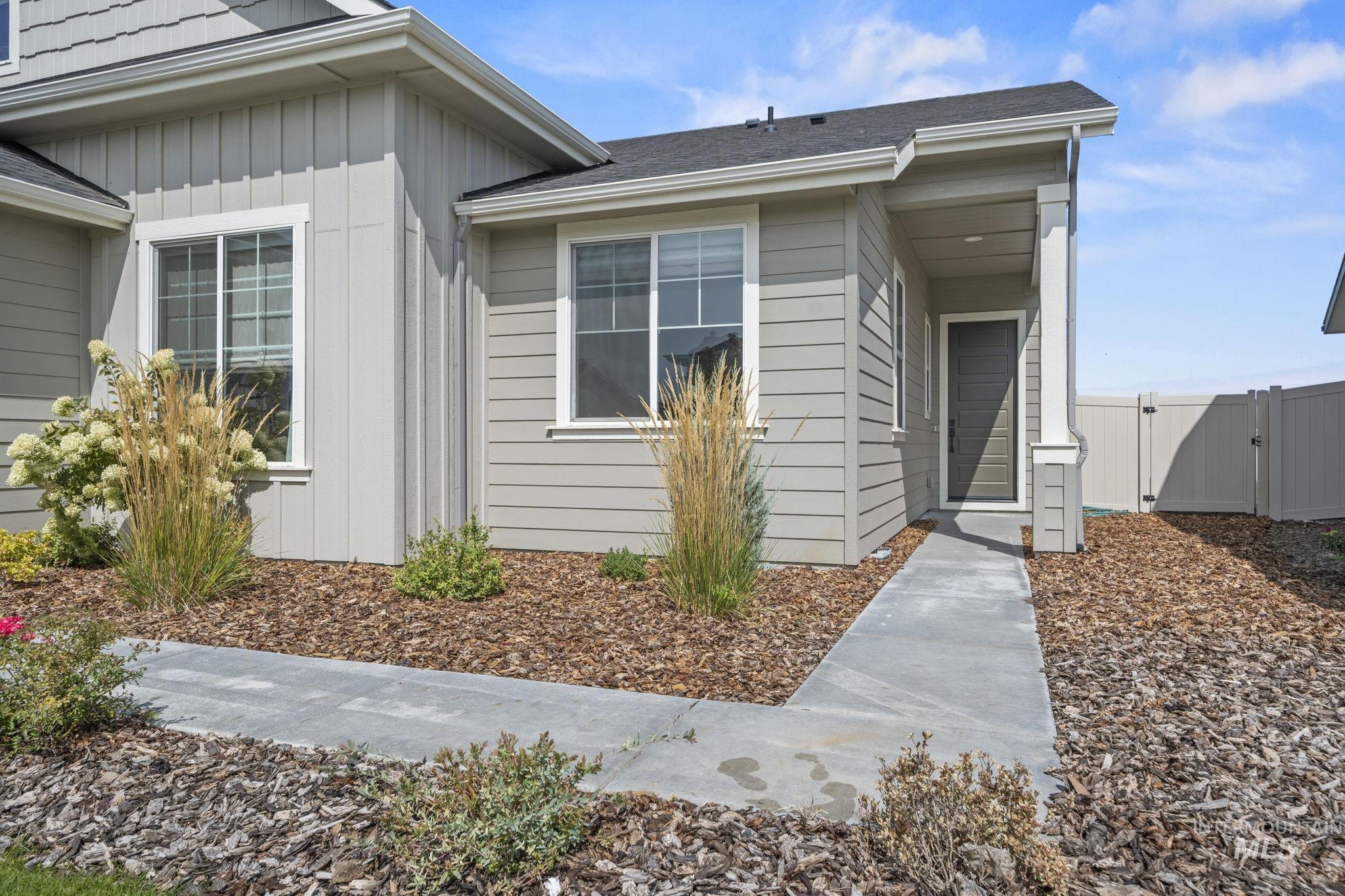 11652 W San Remo Dr Property Photo 2