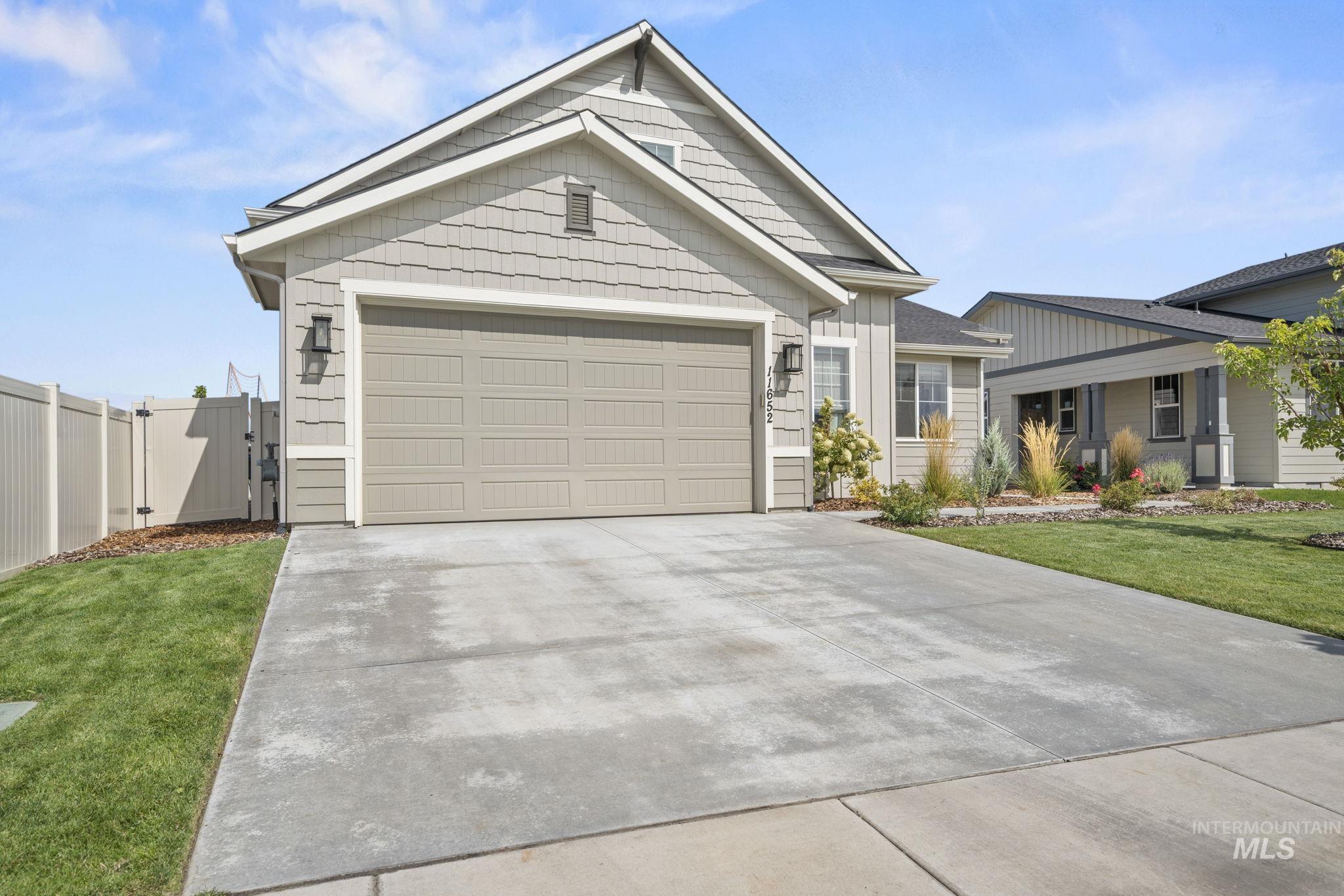 11652 W San Remo Dr Property Photo 3