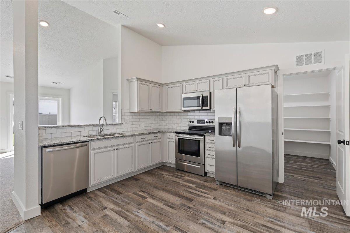 12151 W Soapstone Dr. Property Photo 5