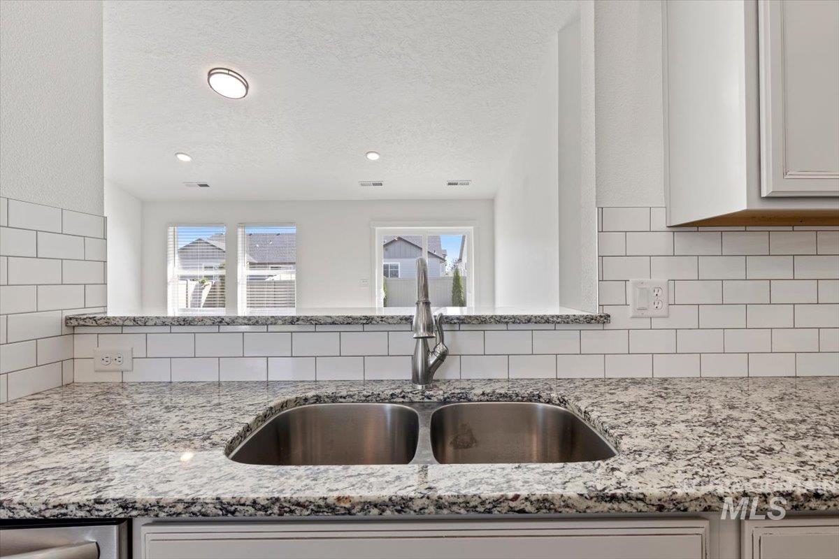 12151 W Soapstone Dr. Property Photo 6