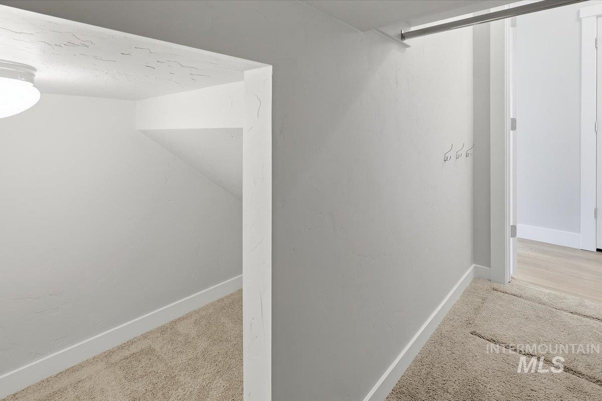 10386 Stony Oak St. Property Photo 8
