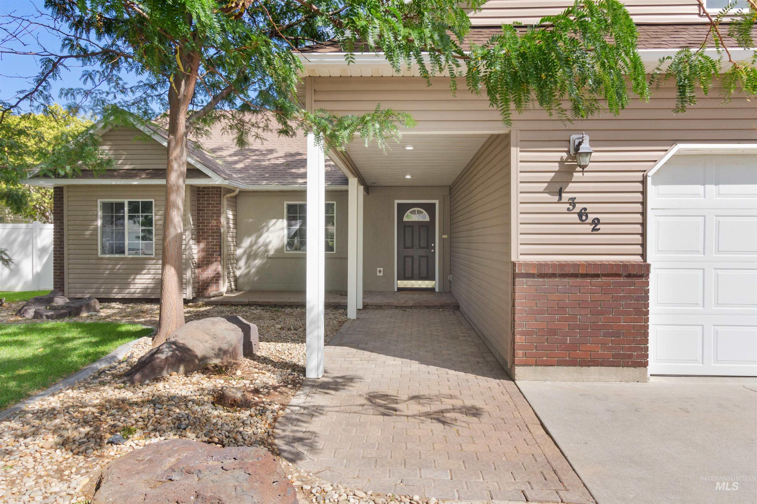 1362 Cody Court Property Photo 5