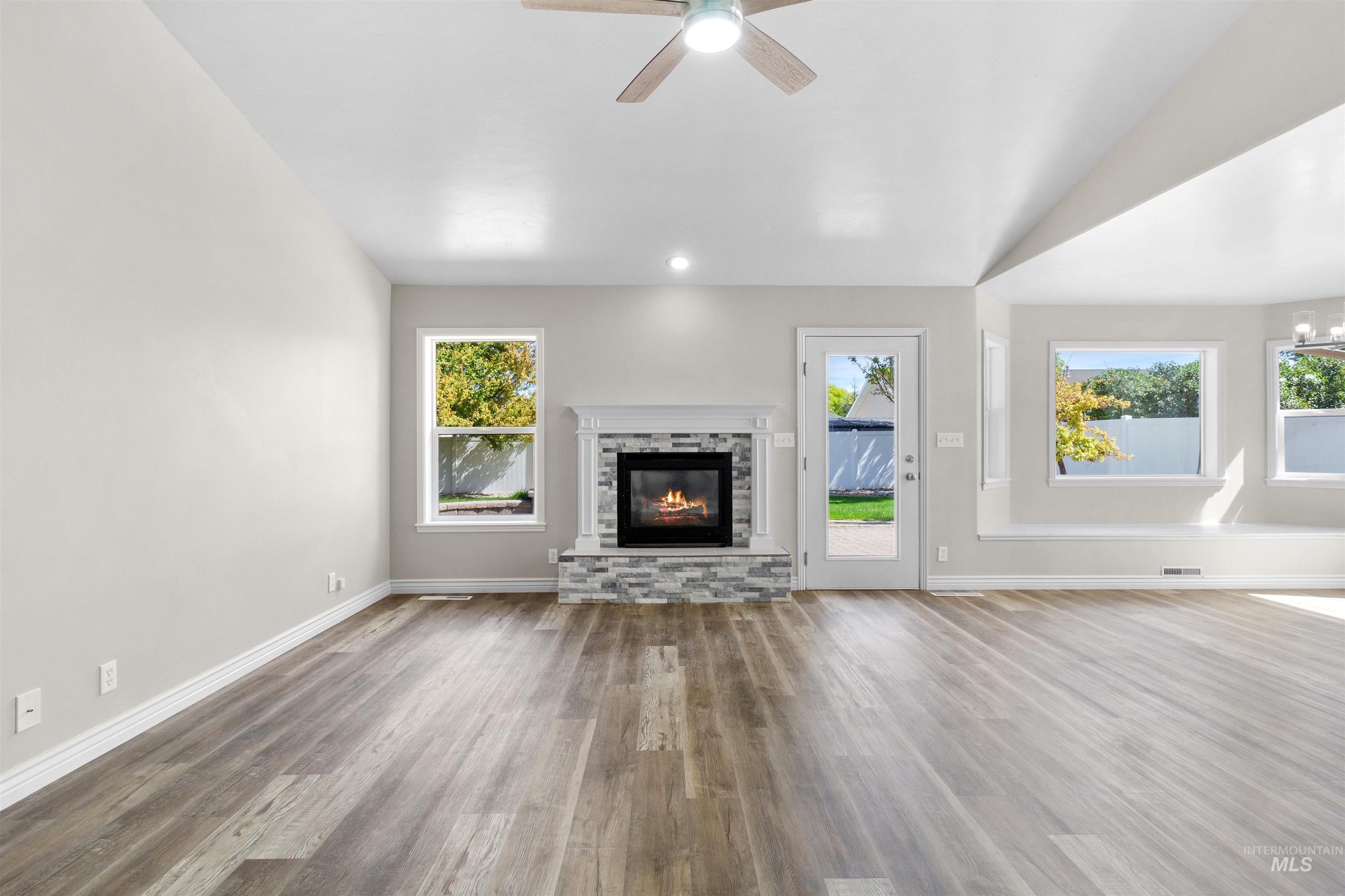 1362 Cody Court Property Photo 6