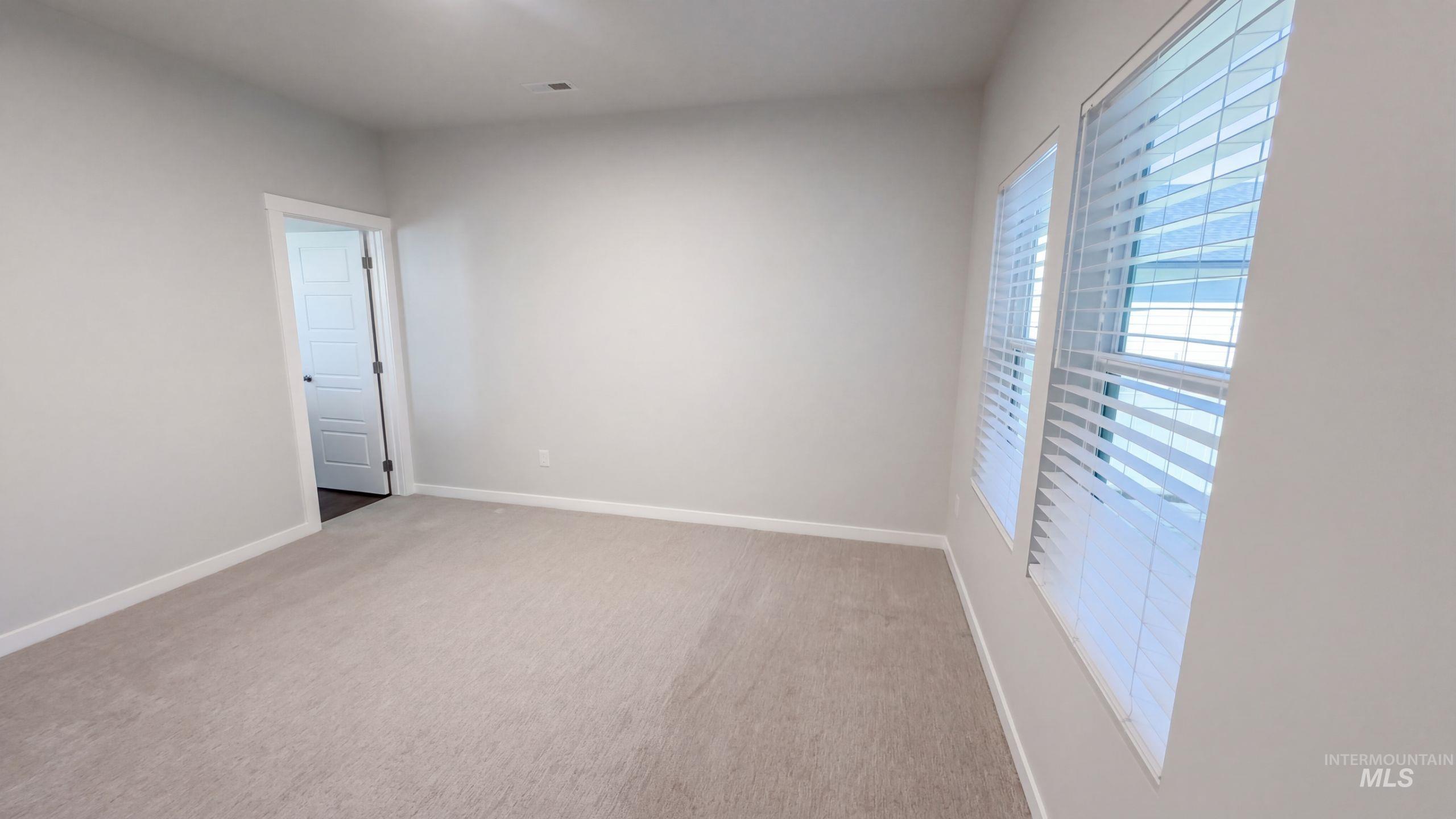 4998 W Thornapple Dr Property Photo 7