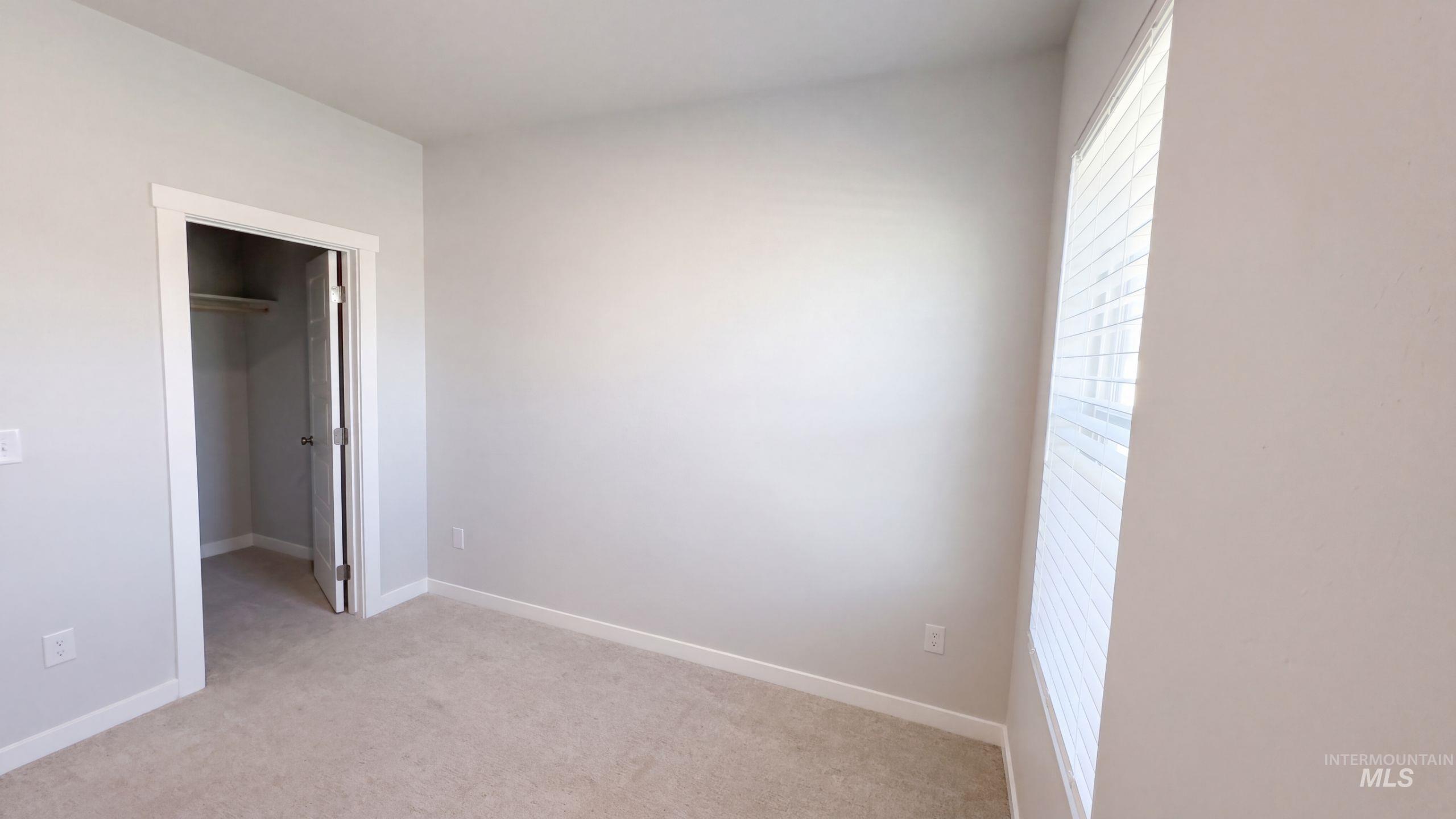 4998 W Thornapple Dr Property Photo 12