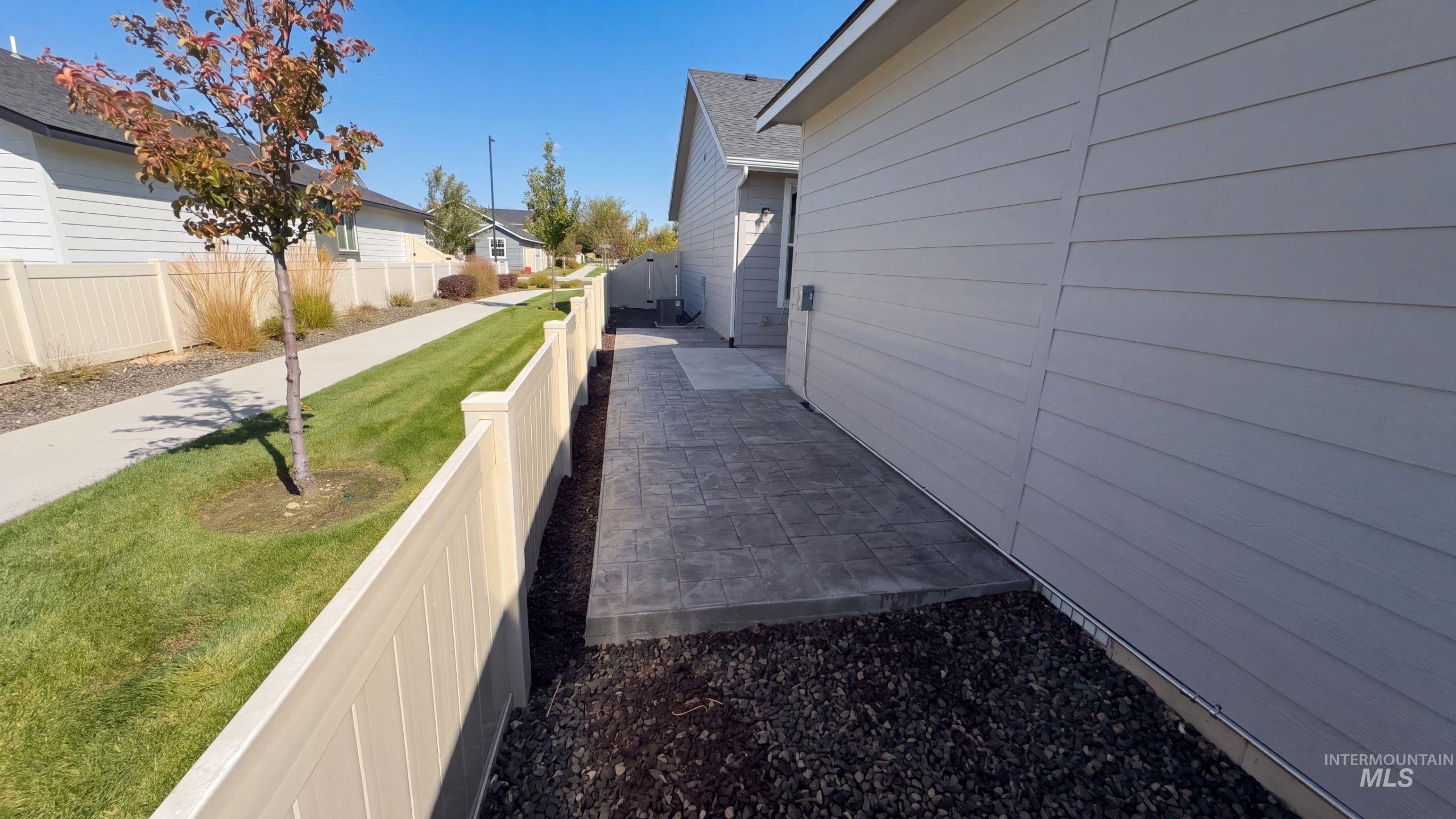 4998 W Thornapple Dr Property Photo 18