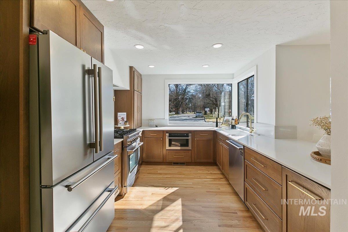 459 S Walnut St Property Photo 8
