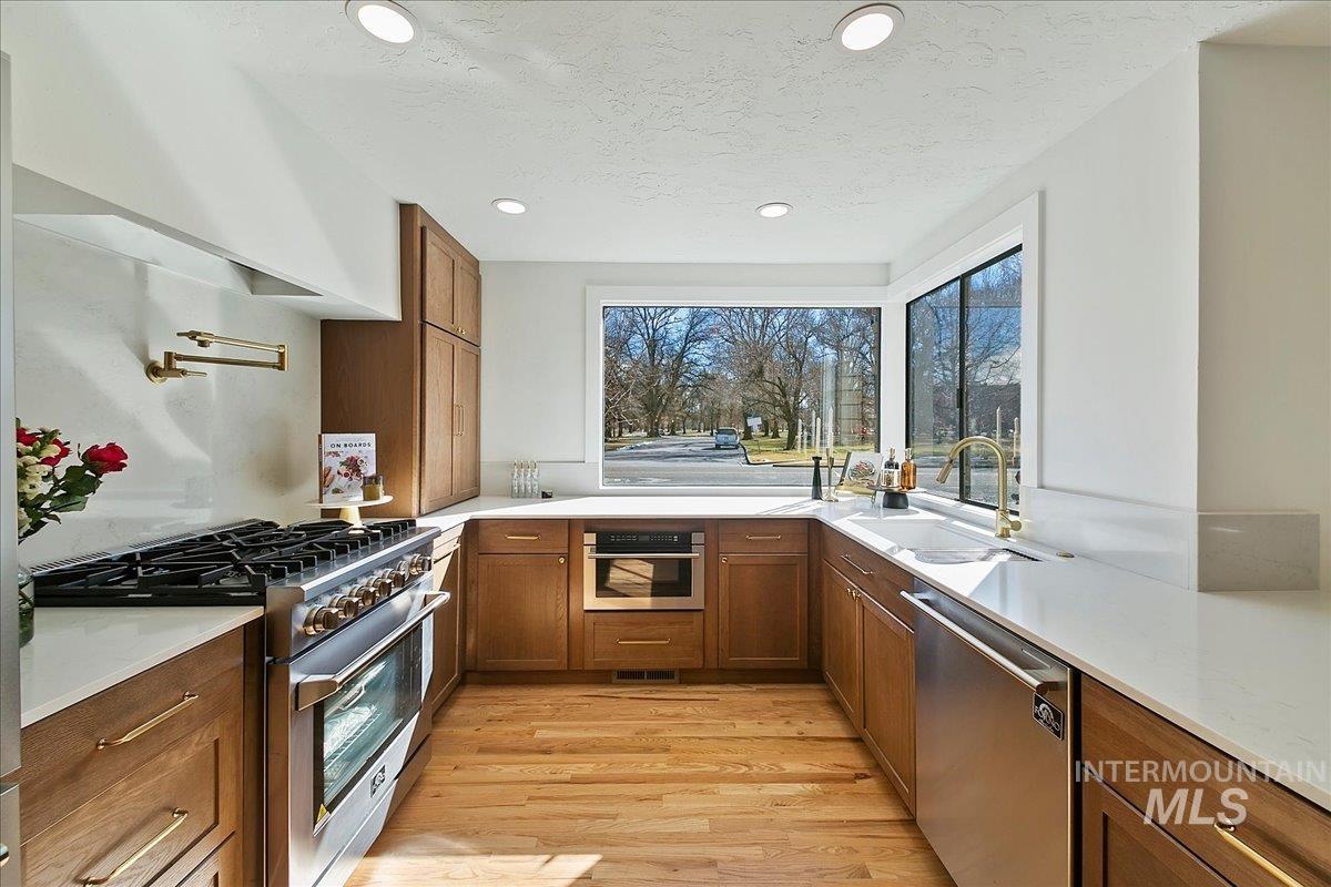 459 S Walnut St Property Photo 9