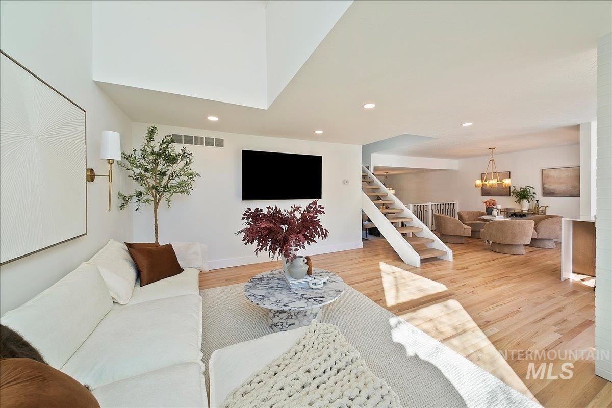 459 S Walnut St Property Photo 19