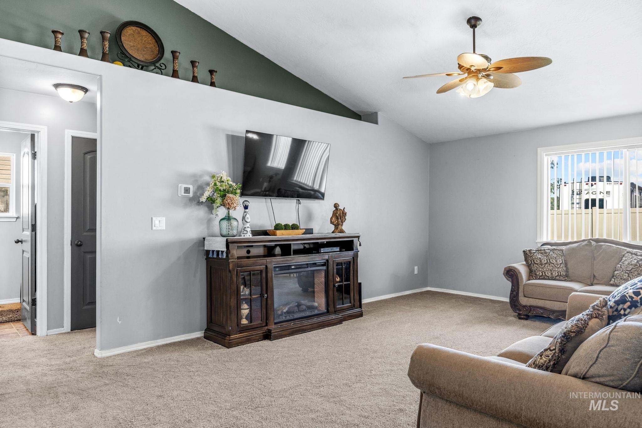 2688 Bayberry Dr. Property Photo 7
