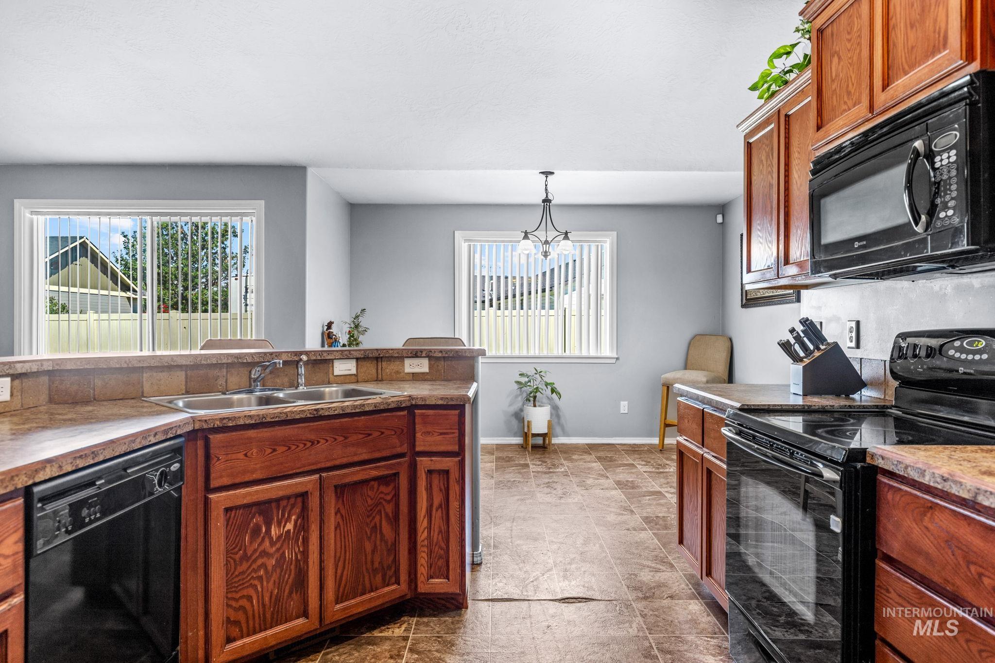 2688 Bayberry Dr. Property Photo 13