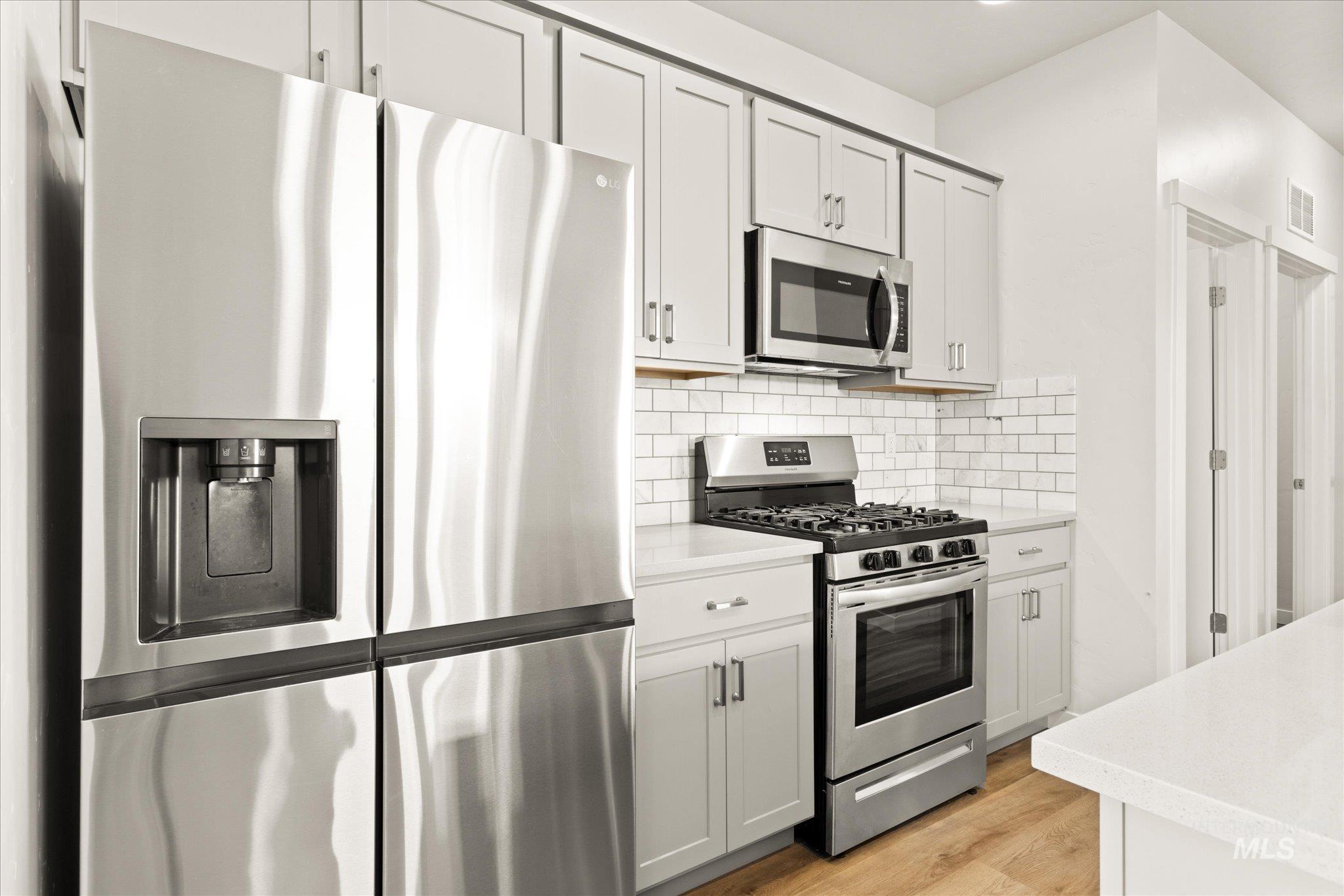 1109 N World Cup Ln Property Photo 11