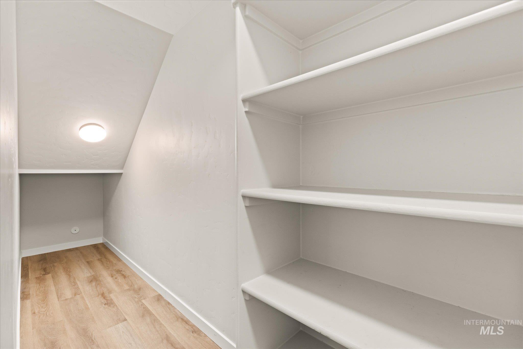 1109 N World Cup Ln Property Photo 14