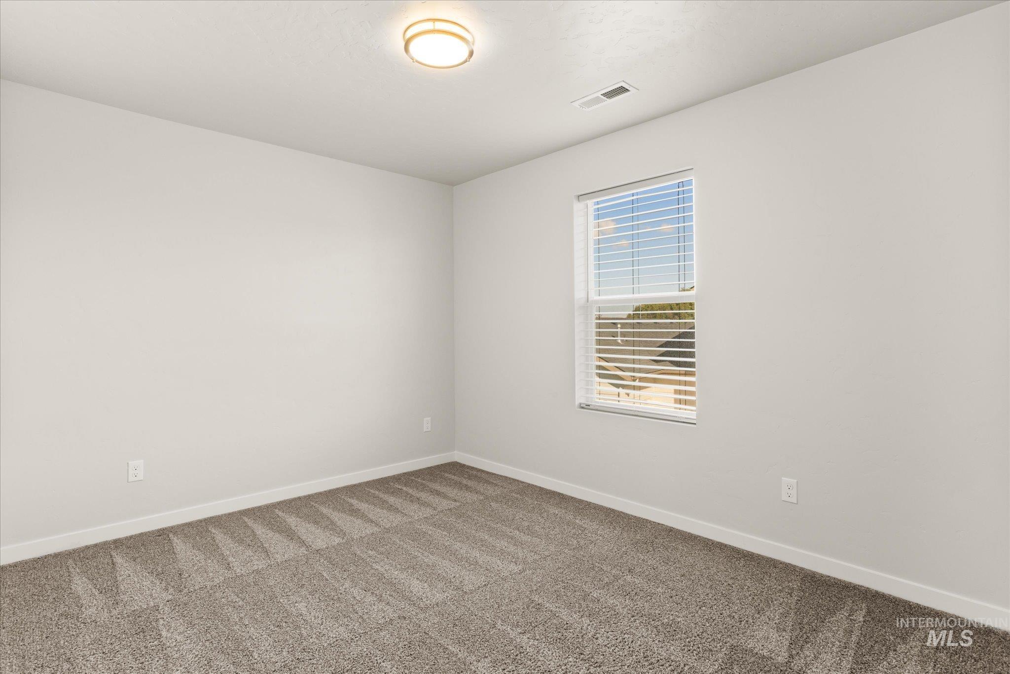1109 N World Cup Ln Property Photo 32