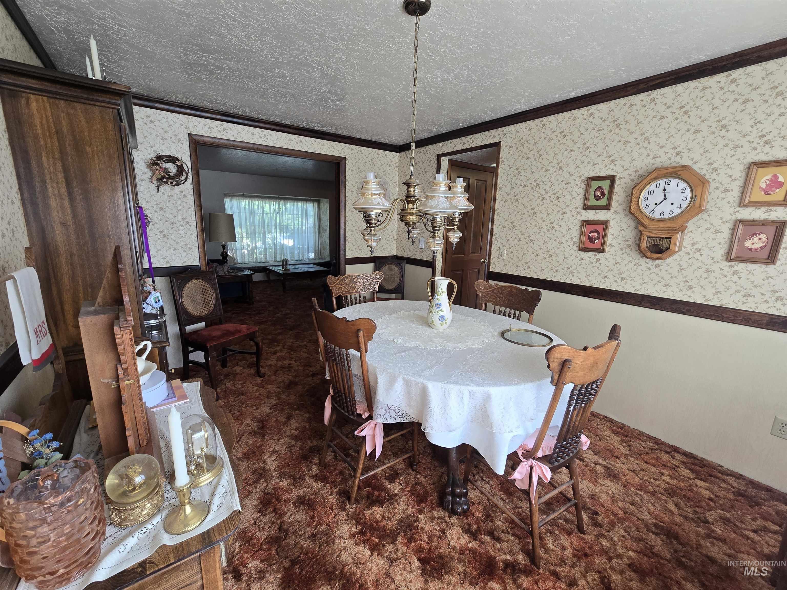 280 Meadows Lane Property Photo 11