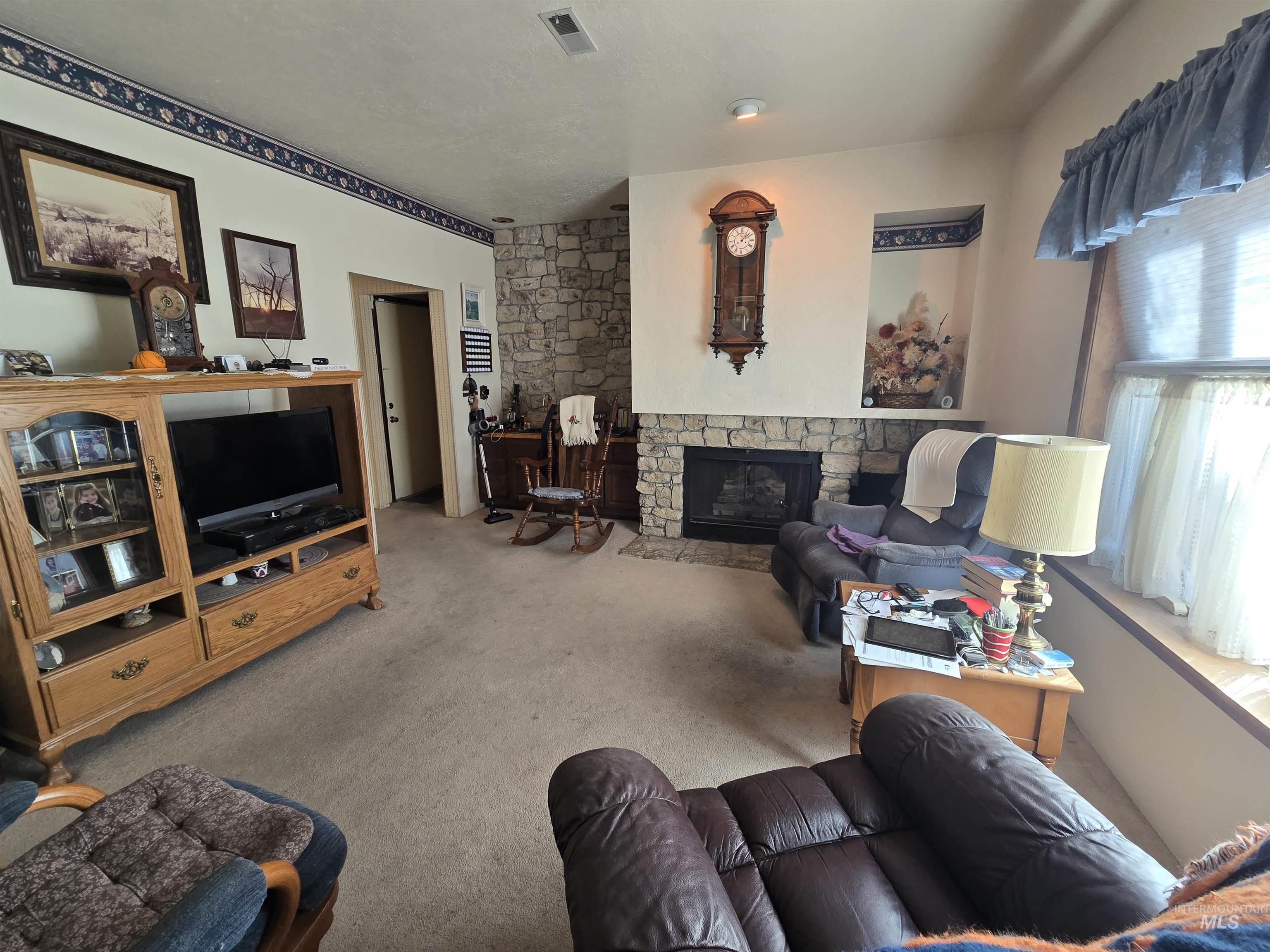 280 Meadows Lane Property Photo 19