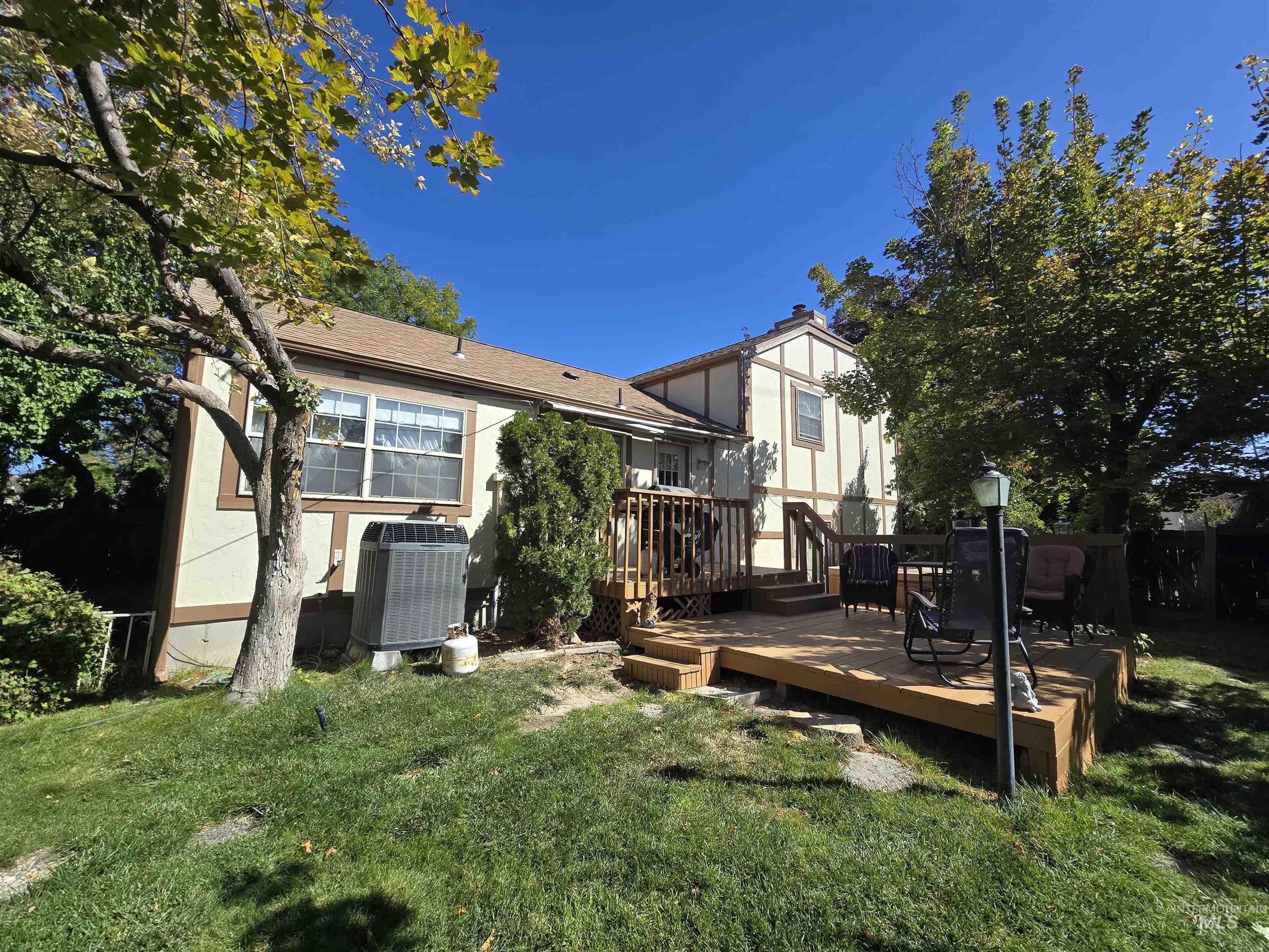 280 Meadows Lane Property Photo 43