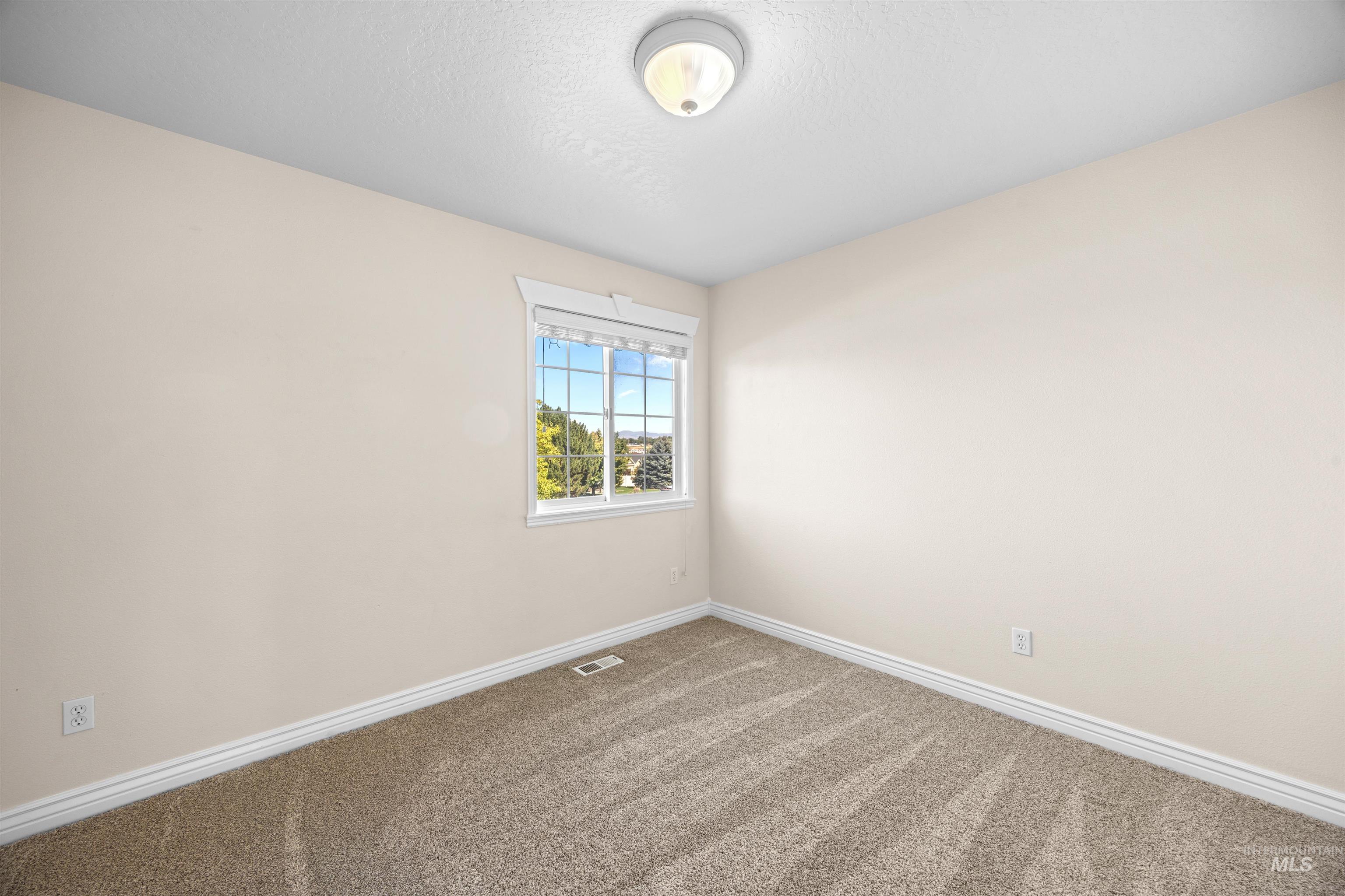 3711 E Sage Ct Property Photo 22