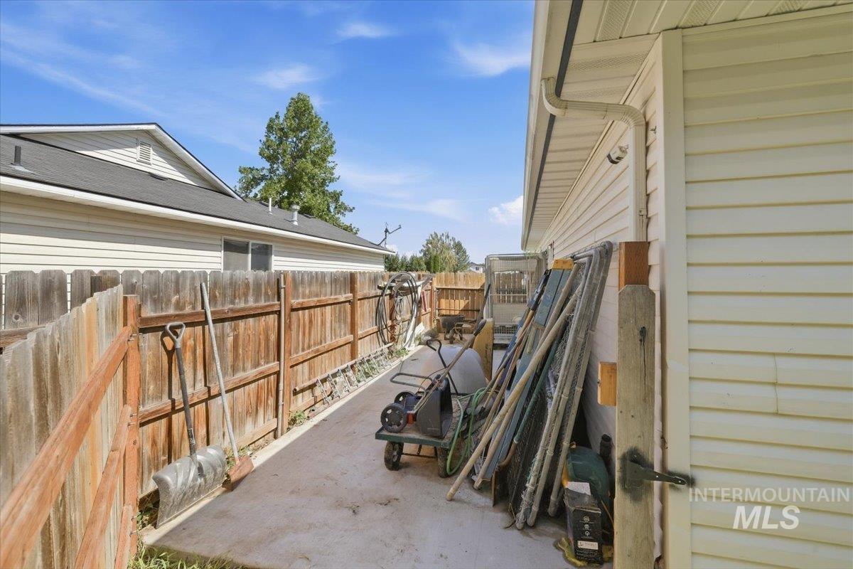 5302 Weston Ave. Property Photo 19