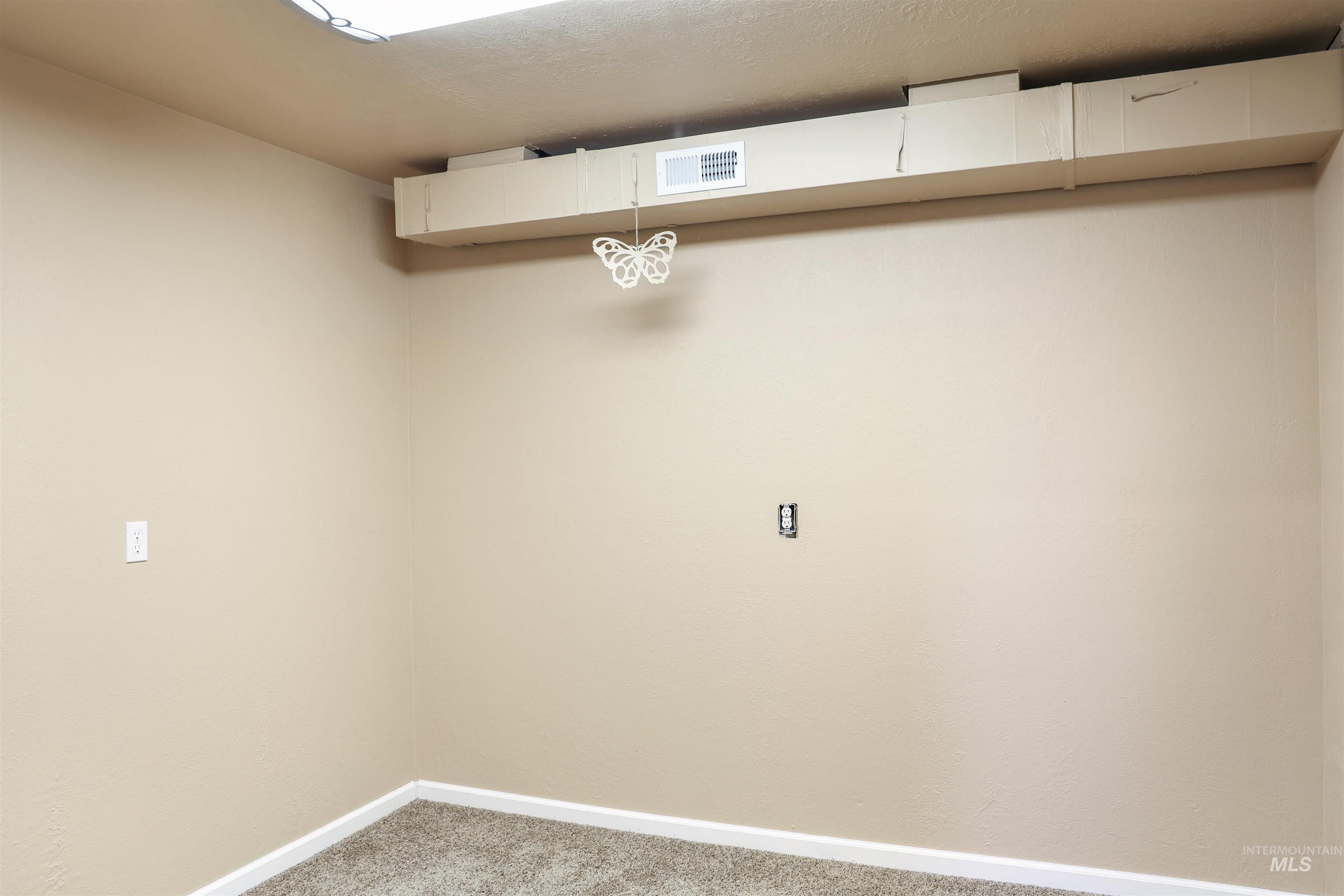 374 E 400 S Property Photo 38