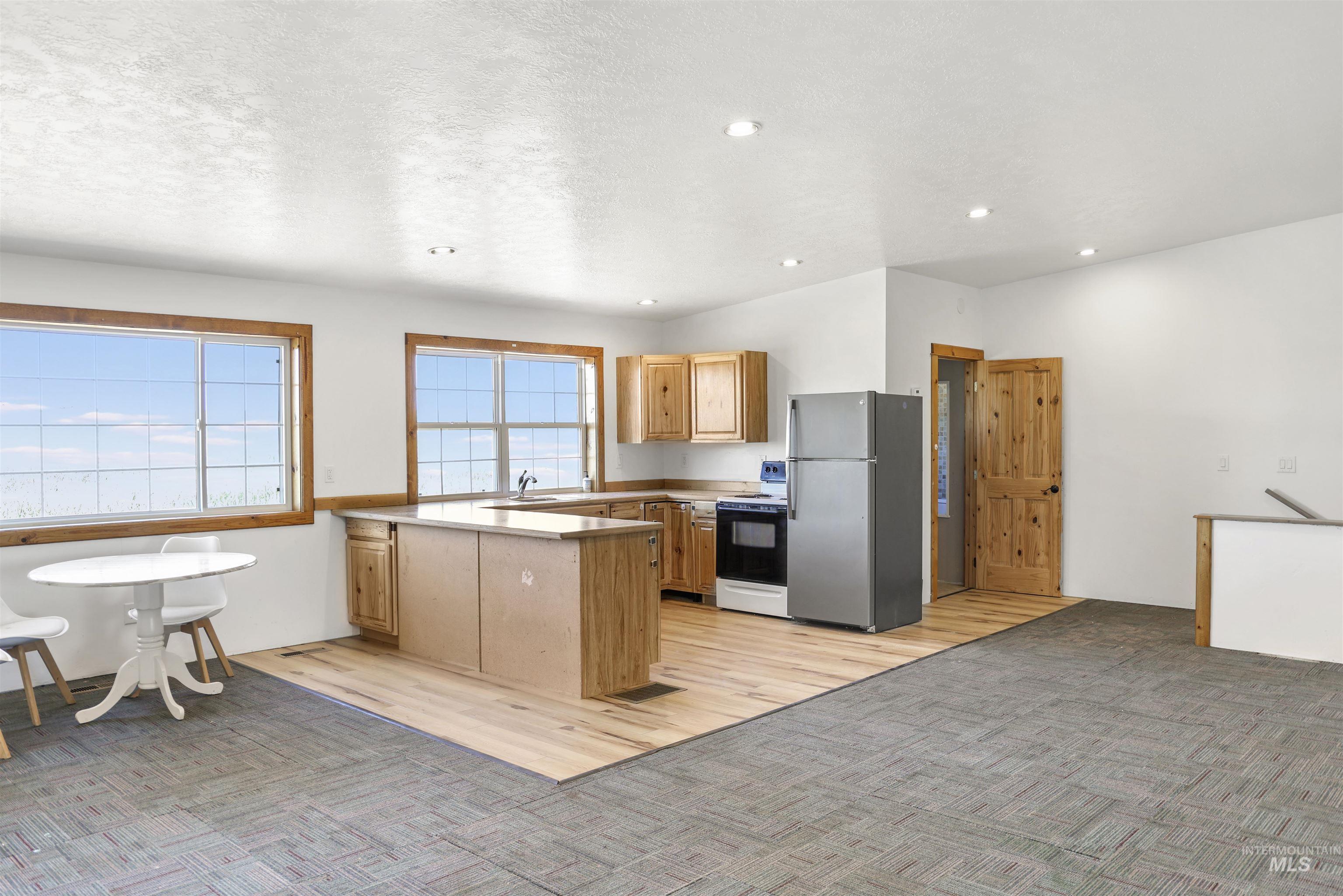 374 E 400 S Property Photo 42