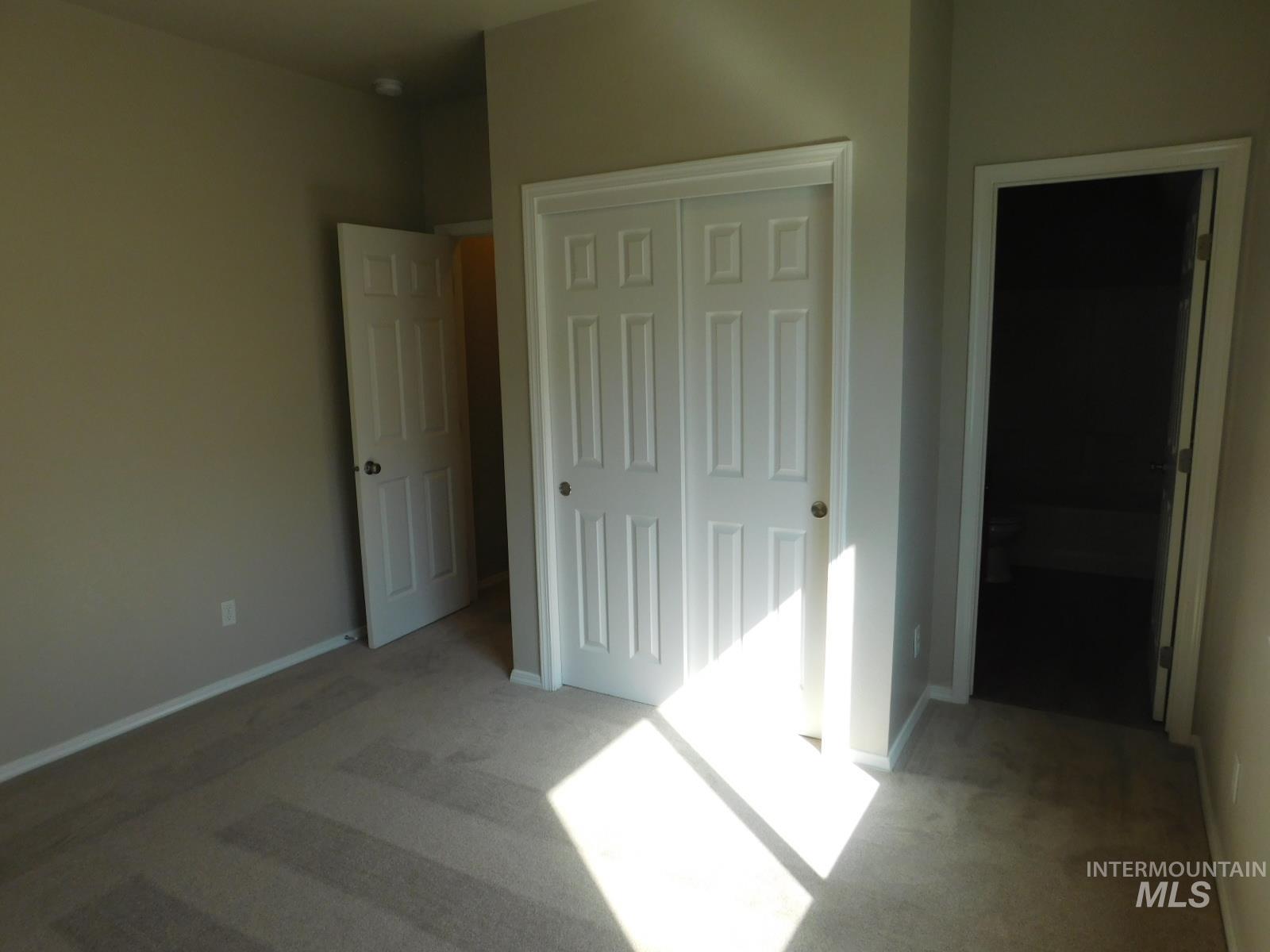 1089 E Grand Haven St Property Photo 16