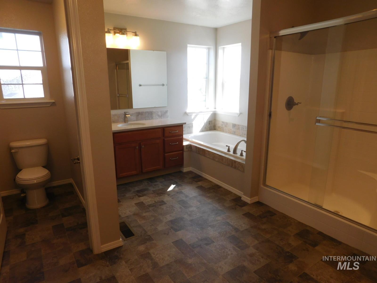 1089 E Grand Haven St Property Photo 25