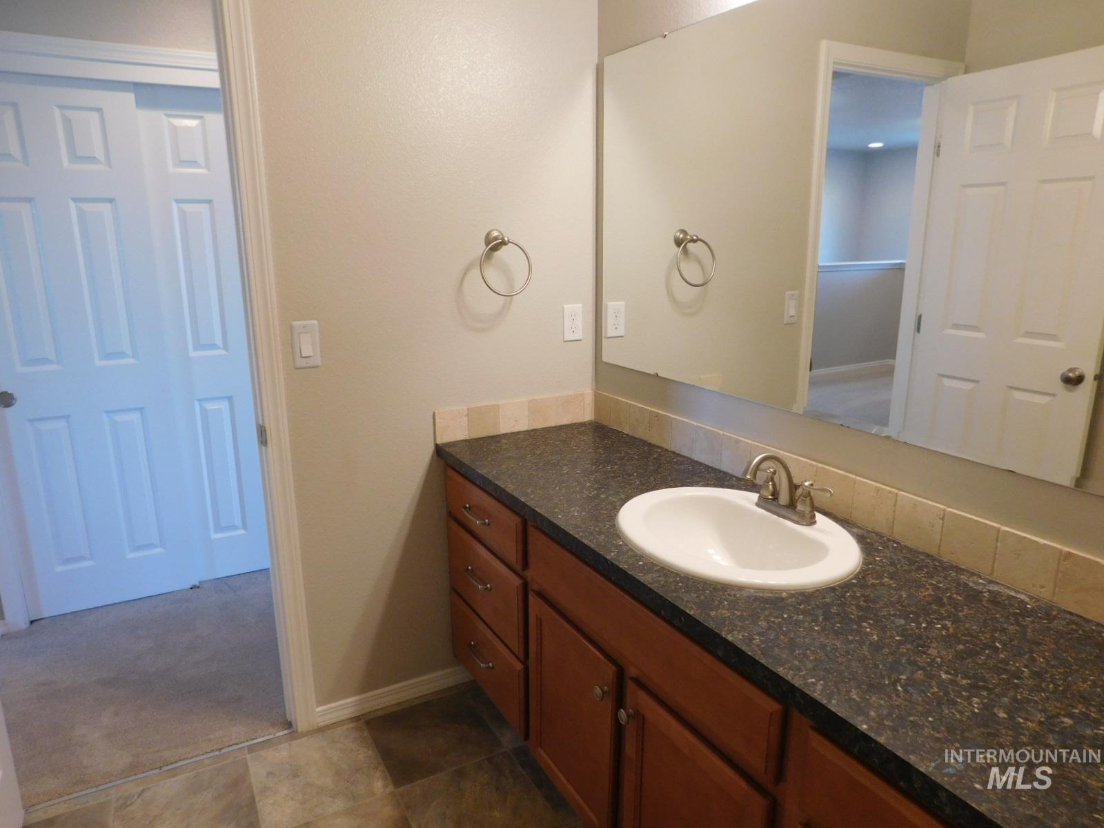 1089 E Grand Haven St Property Photo 33