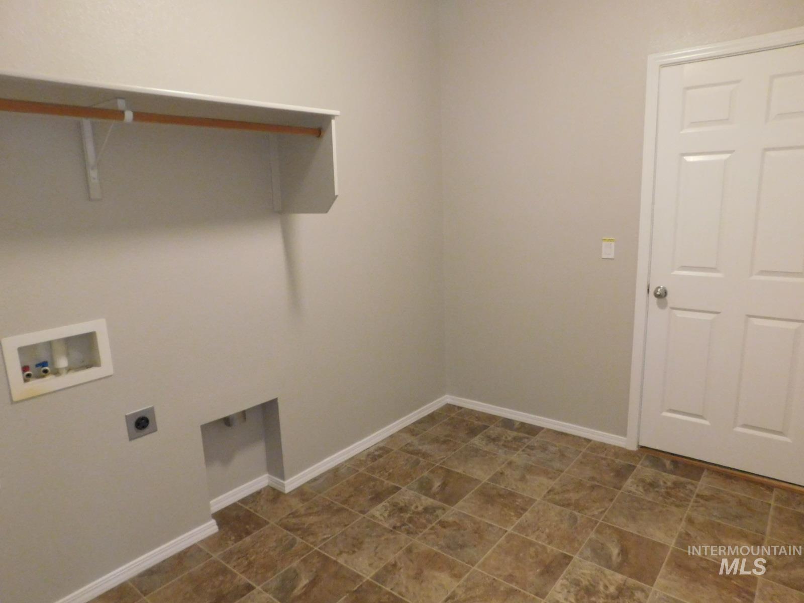 1089 E Grand Haven St Property Photo 38