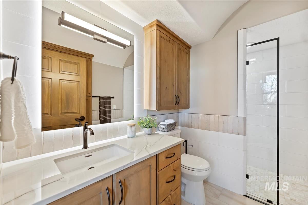 79 E Aikens Street Property Photo 22