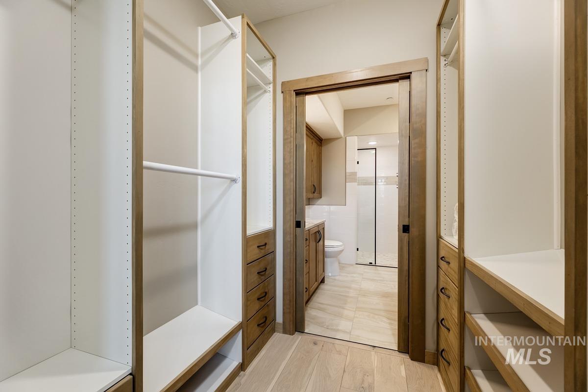 79 E Aikens Street Property Photo 27