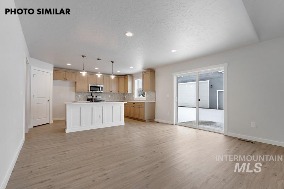 1425 Dawn St Property Photo 9