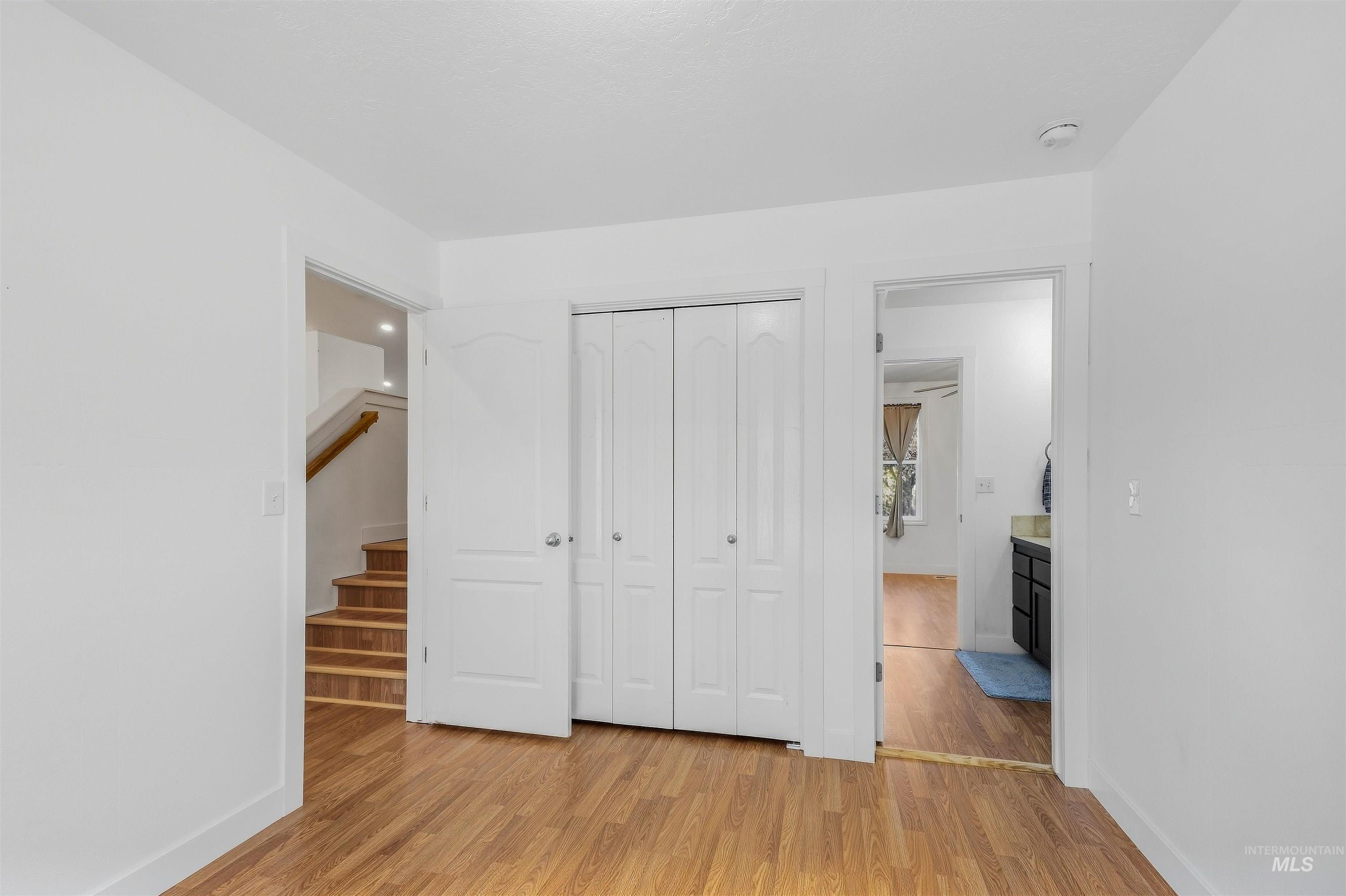 1087 S New Summer Ave Property Photo 17