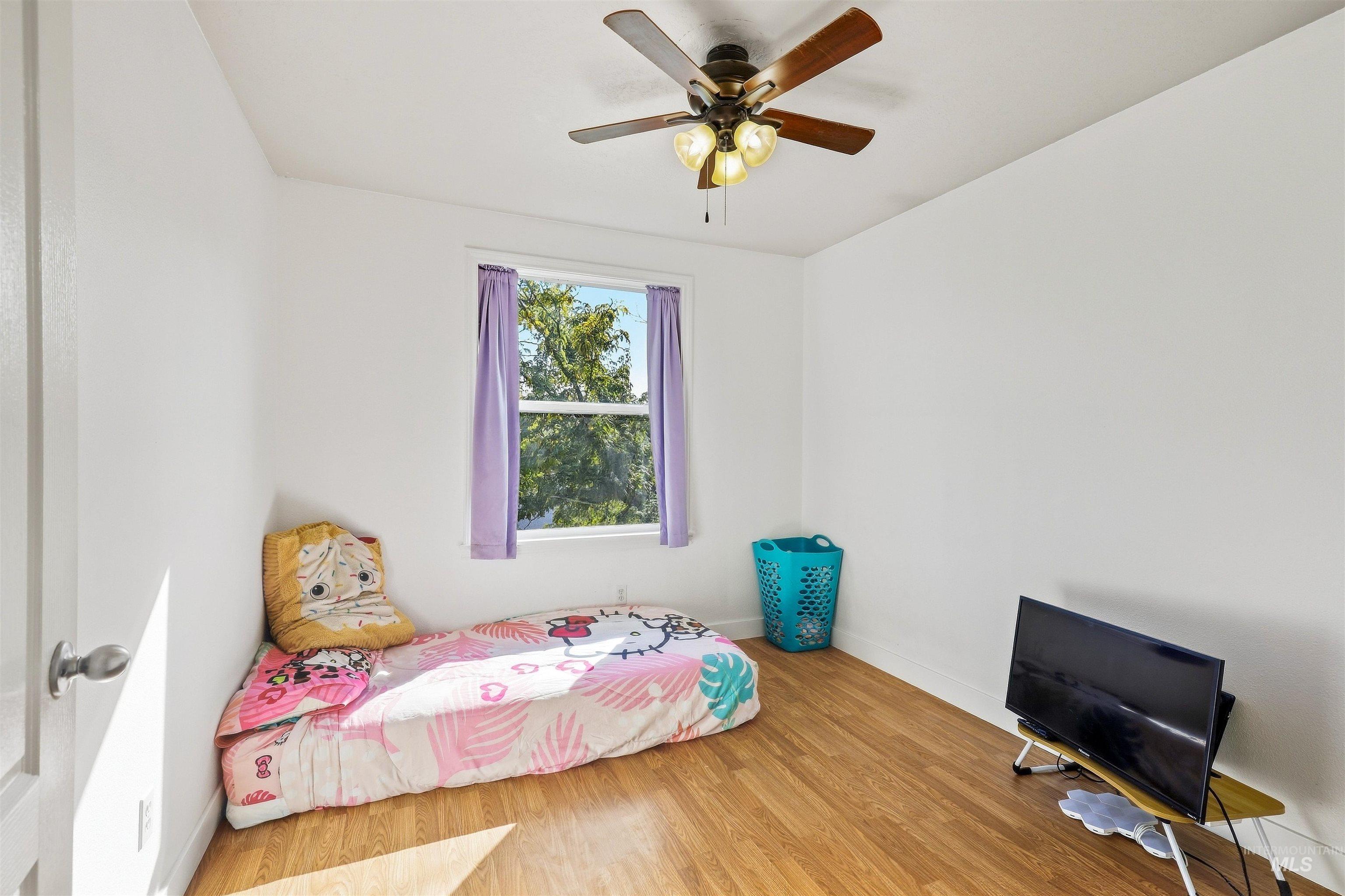1087 S New Summer Ave Property Photo 19