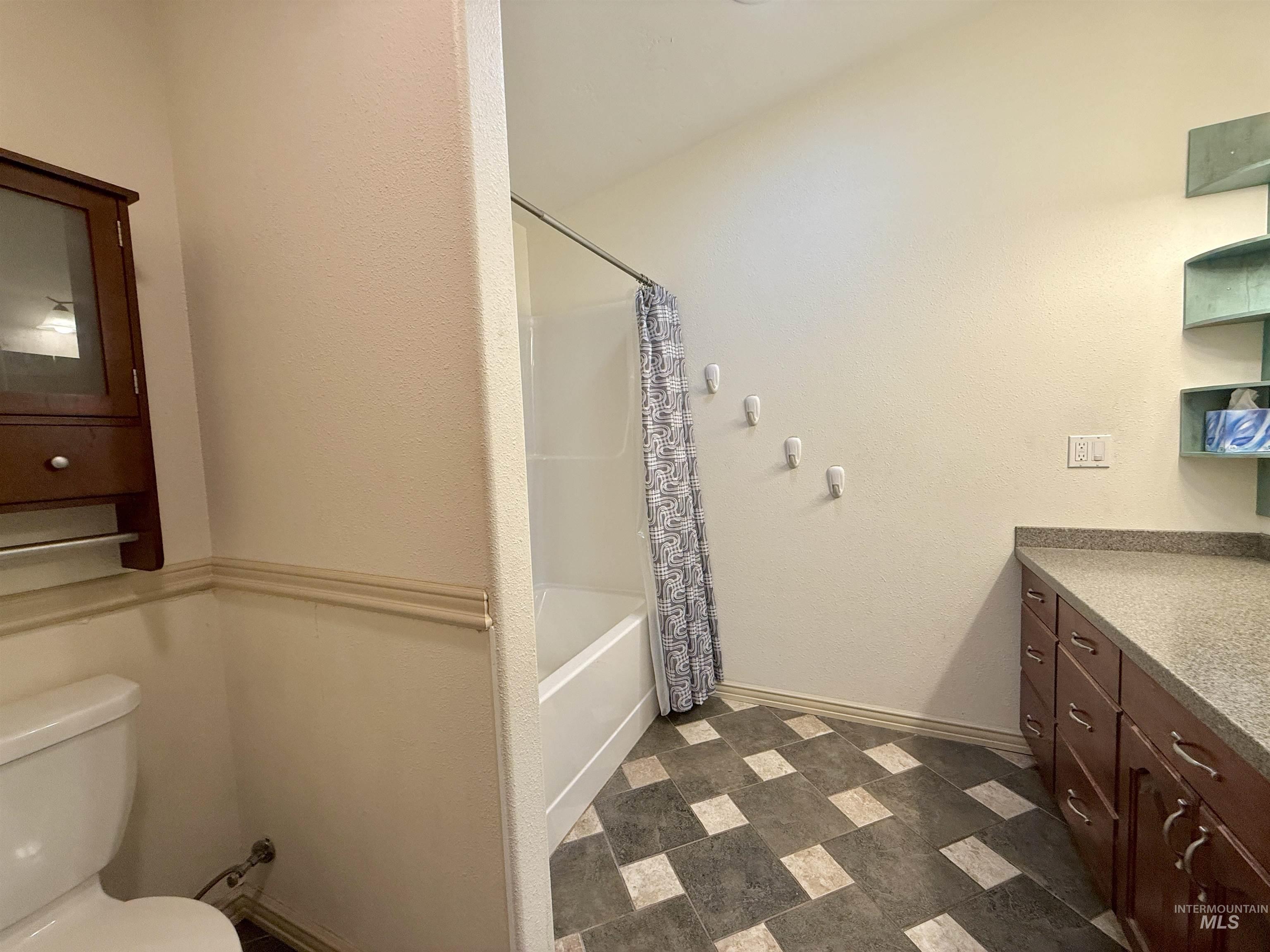 739 Maple Street Property Photo 18