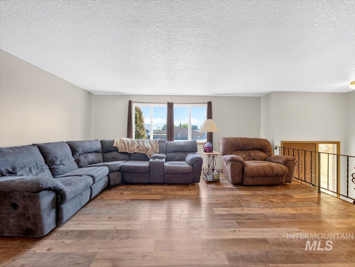 790 E 12th Street Property Photo 10