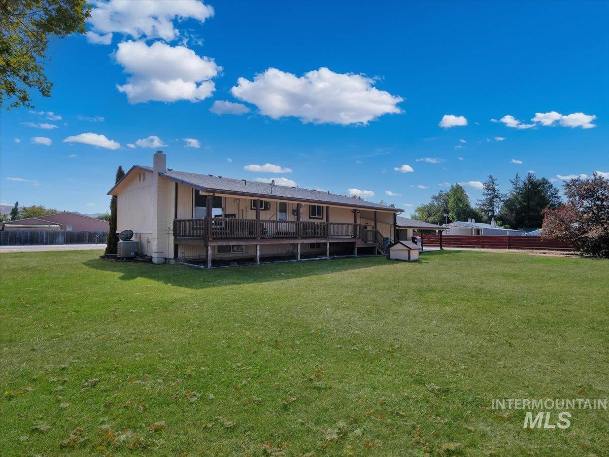 790 E 12th Street Property Photo 45
