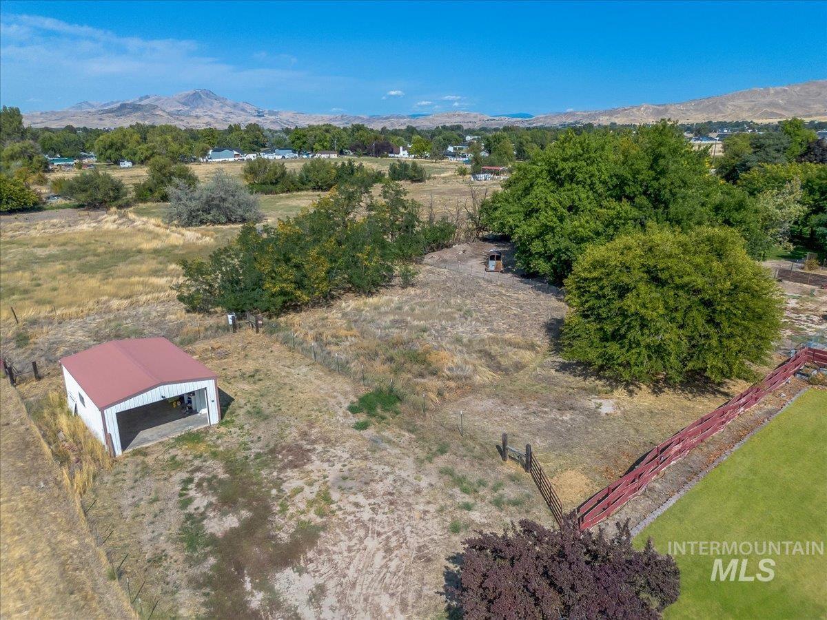 790 E 12th Street Property Photo 50